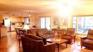 Smart TV, reproductor de DVD, libros y oficina 