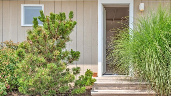 المنشأة من الخارج