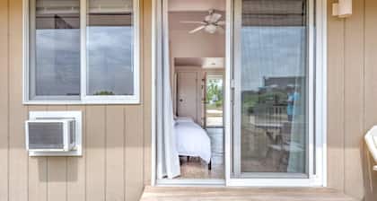 Unit 5 Dbl Queen - Bungalows at Common Ground