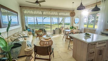 Smart TV, computer monitors