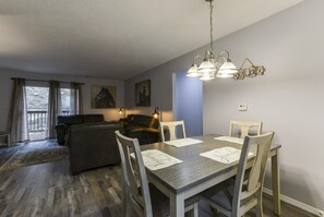 Condo (Western Comfort - JUST REMODELED!! - ) | Living room