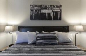 Appart'hĂŽtel (Timepiece Stay - **NEW/Remodeled** NO) | 3 chambres