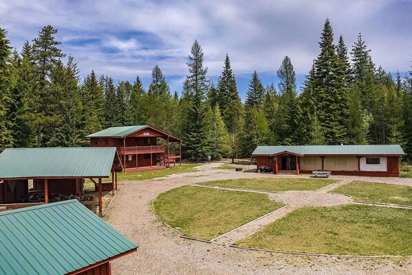 Exterior - Caribou Ridge  (Naples)