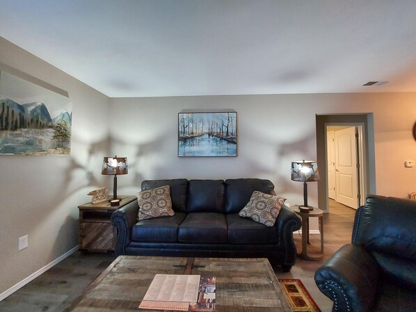 Condo (Mystic Mountain Condo - Pool - REMODE) | Exterior