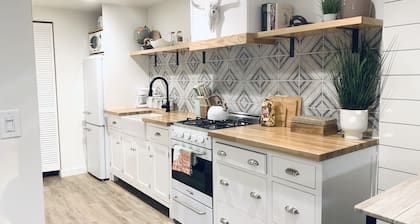 Private Hideaway close to Downtown Napa and Bottlerock! $2600-2900 monthly