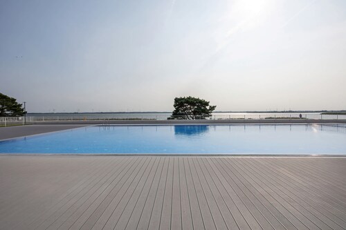 Comfortable Apartment | Balcony, Pool, Air Conditioning