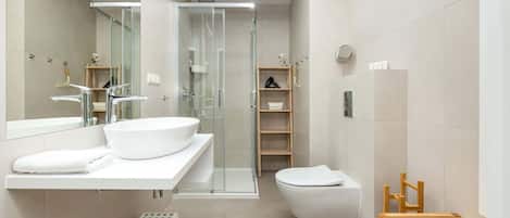 Shower, free toiletries, hair dryer, towels