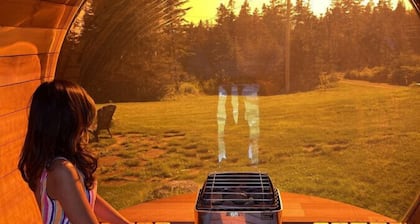 Tranquil Seaside Getaway - hot tub -sauna -private