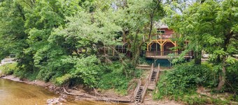 Near WCU~Fire Pit~Hot Tub~Game Room~River Front!