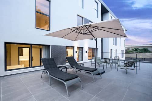 Executive Suite, 1 King Bed, Non Smoking, Terrace | Terrace/patio