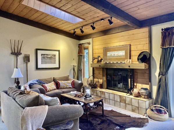 Interior - BEAUTIFUL WEST VAIL TOWNHOME (Vail)