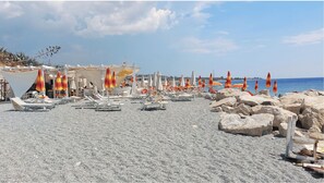 On the beach - Corallo Blu Vacation Home (Riaci Capo)