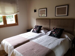 5 bedrooms, iron/ironing board, travel crib, WiFi