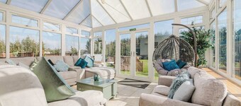 Greenknowes Farmhouse with Hot Tub and Bar