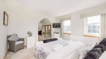 7 chambres, fer et planche Ă repasser, Wi-Fi, draps fournis