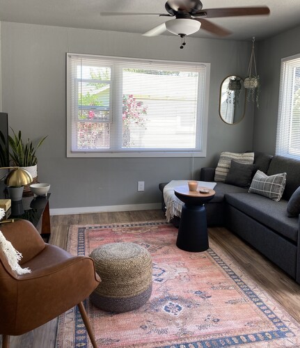 East Main Downtown Bungalow 