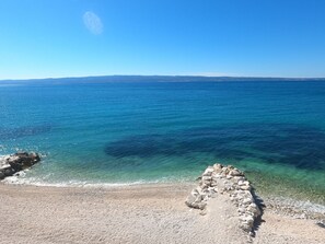 Beach nearby - Luxury newly renovated apartment - 5min from the beach, with the best sea view.. (Podstrana)