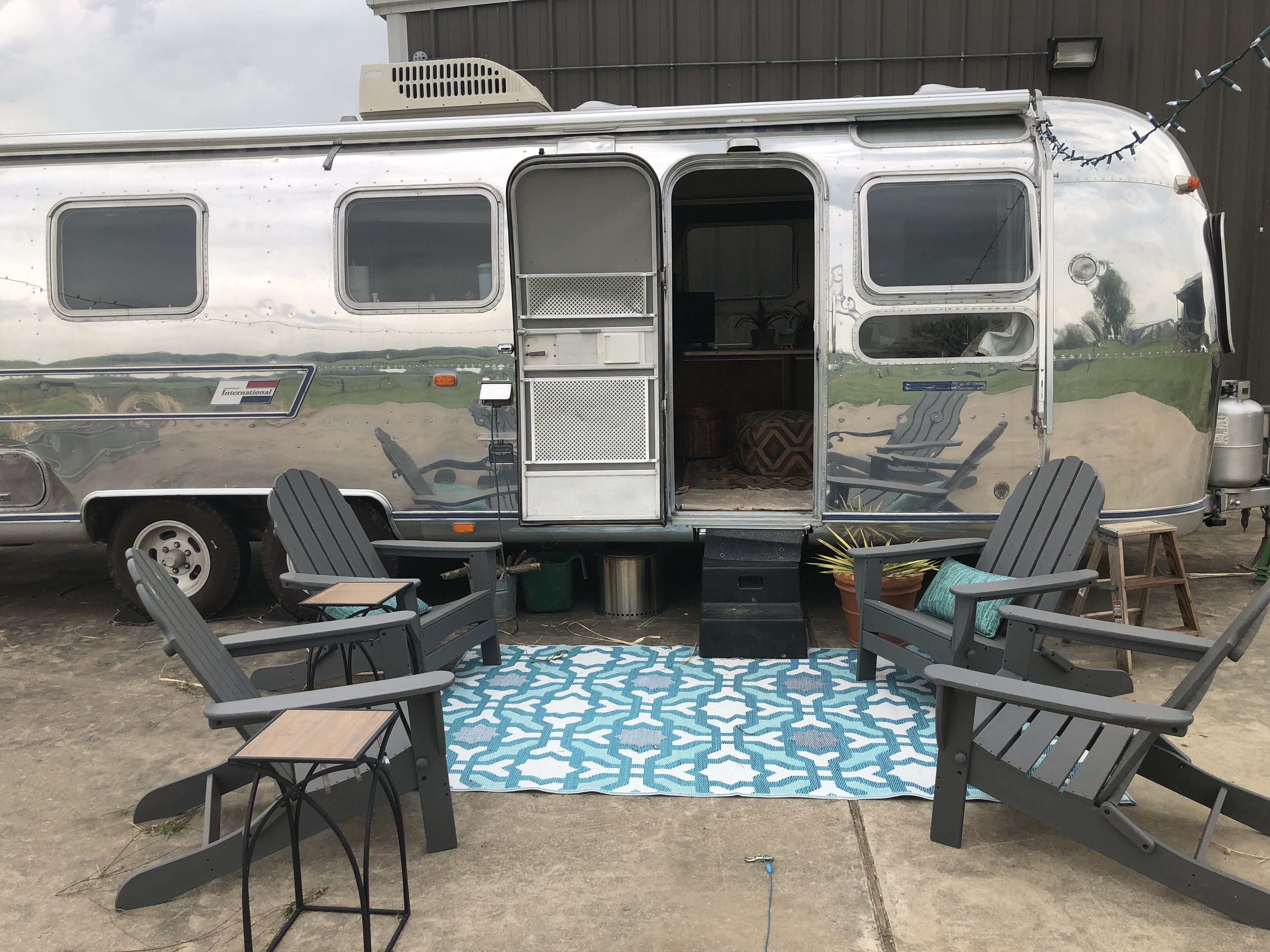 Vintage Airstream on Iconic Sugar Ridge Road 