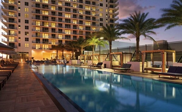 Outdoor pool, a heated pool