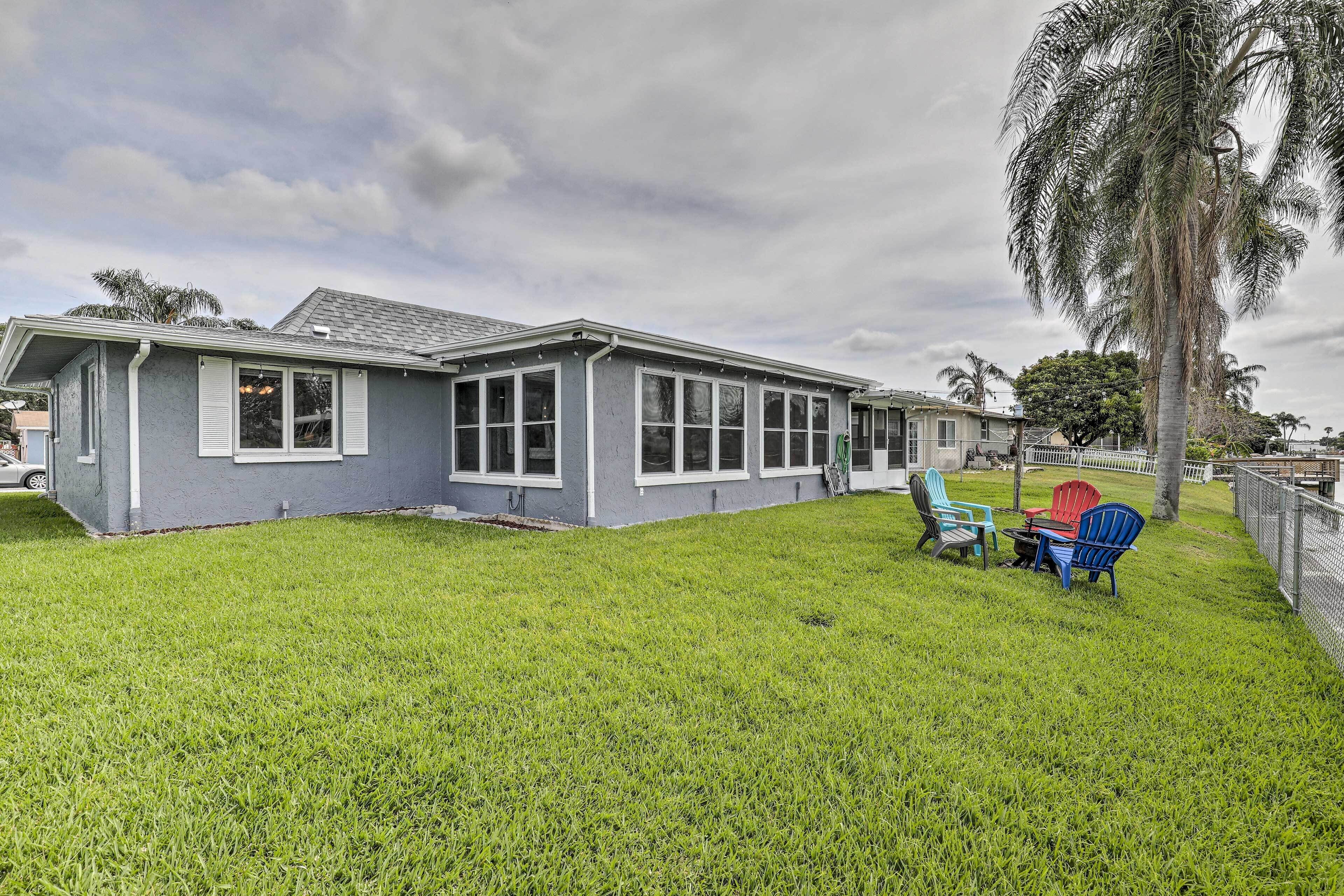 Charming Home w/ Patio, 7 Mi to Sunset Beach!