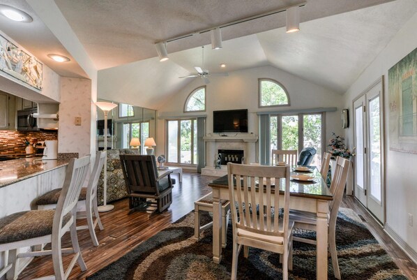 Condo (The GrandView Getaway- 2020 WEEKDAY P) | Living room | TV, fireplace, DVD player