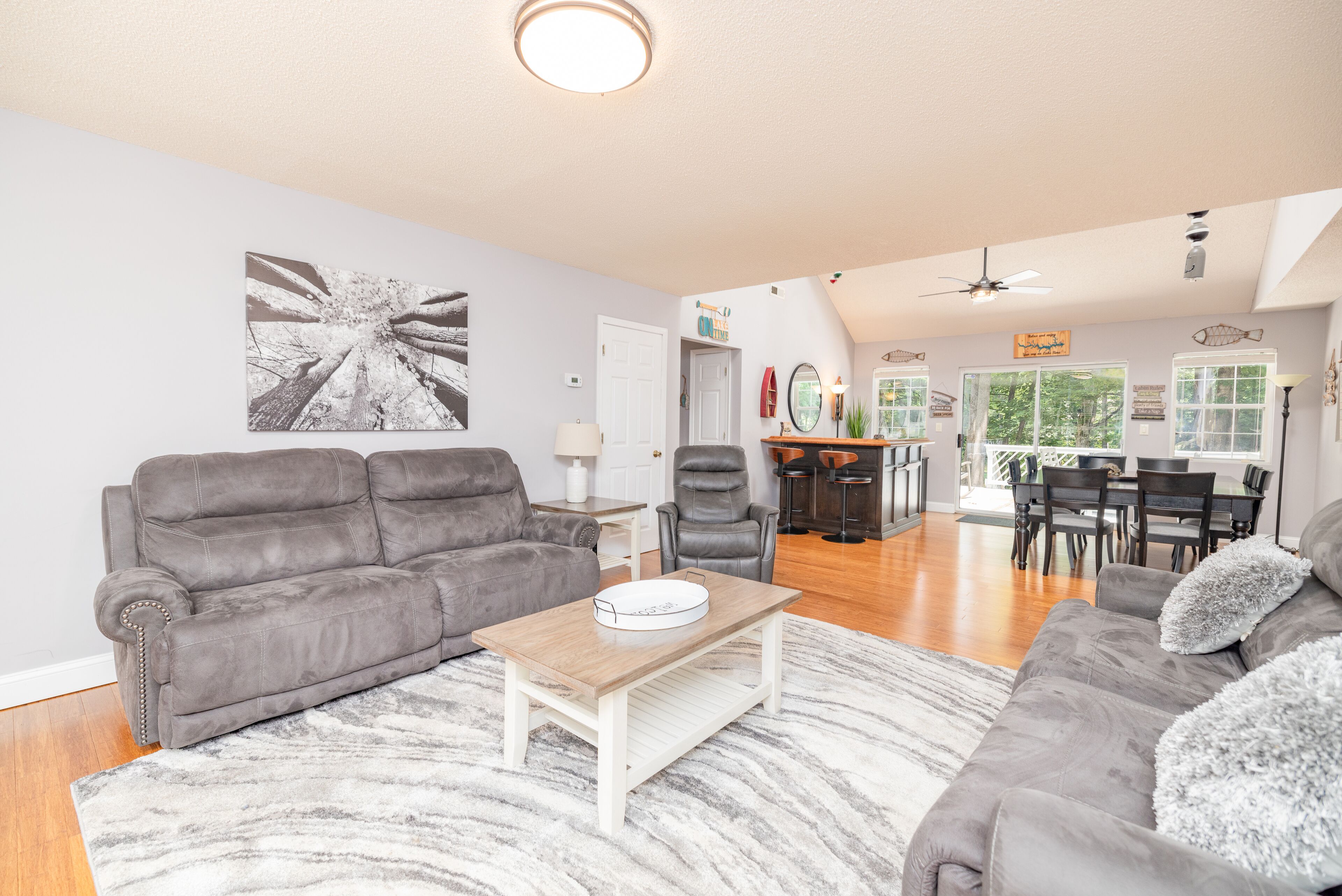 Lake Gaston Lyons creek 3 bedroom plus bunkbed loft 2 bathroom sleeps 10-12