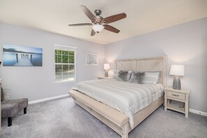 4 bedrooms, iron/ironing board, free WiFi, bed sheets - Lake Gaston Lyons creek 3 bedroom plus bunkbed loft 2 bathroom sleeps 10-12 (Macon)