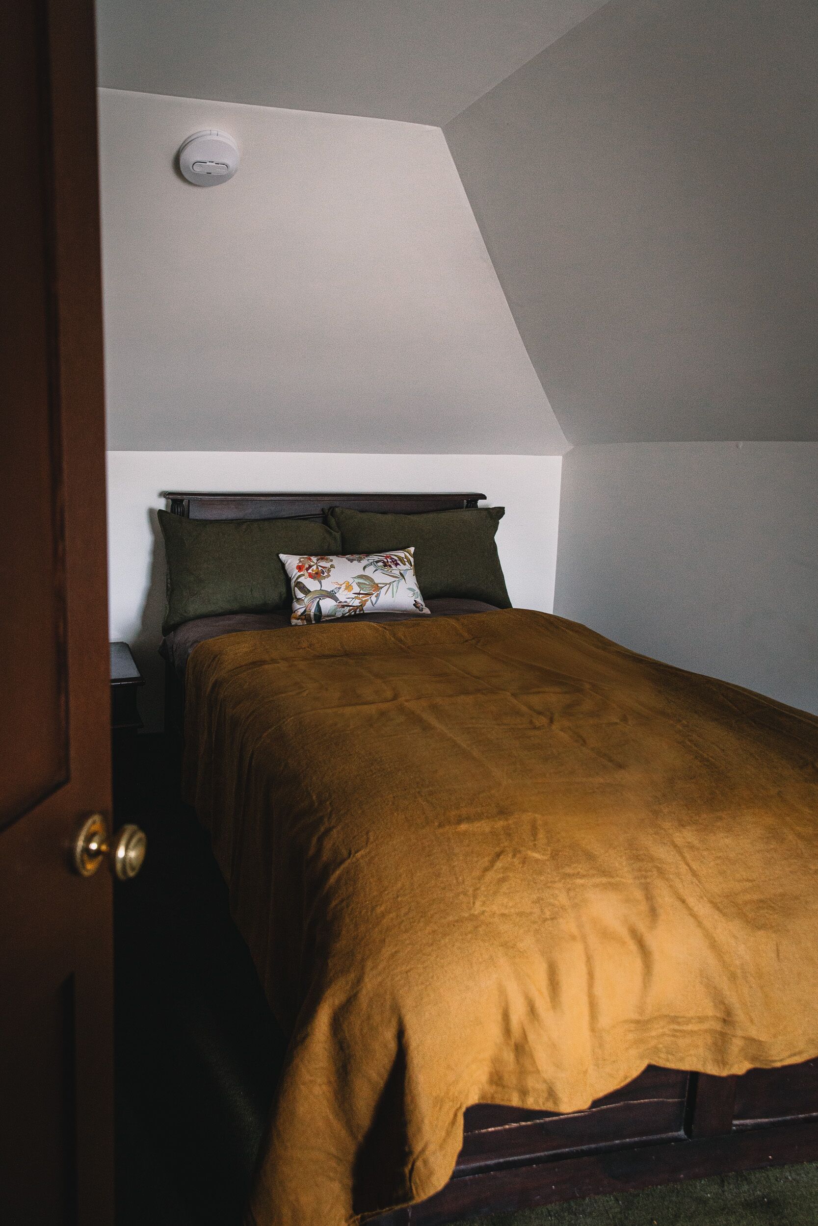 Fusilier Cottage luxury boutique accommodation in Battery Point — image 13