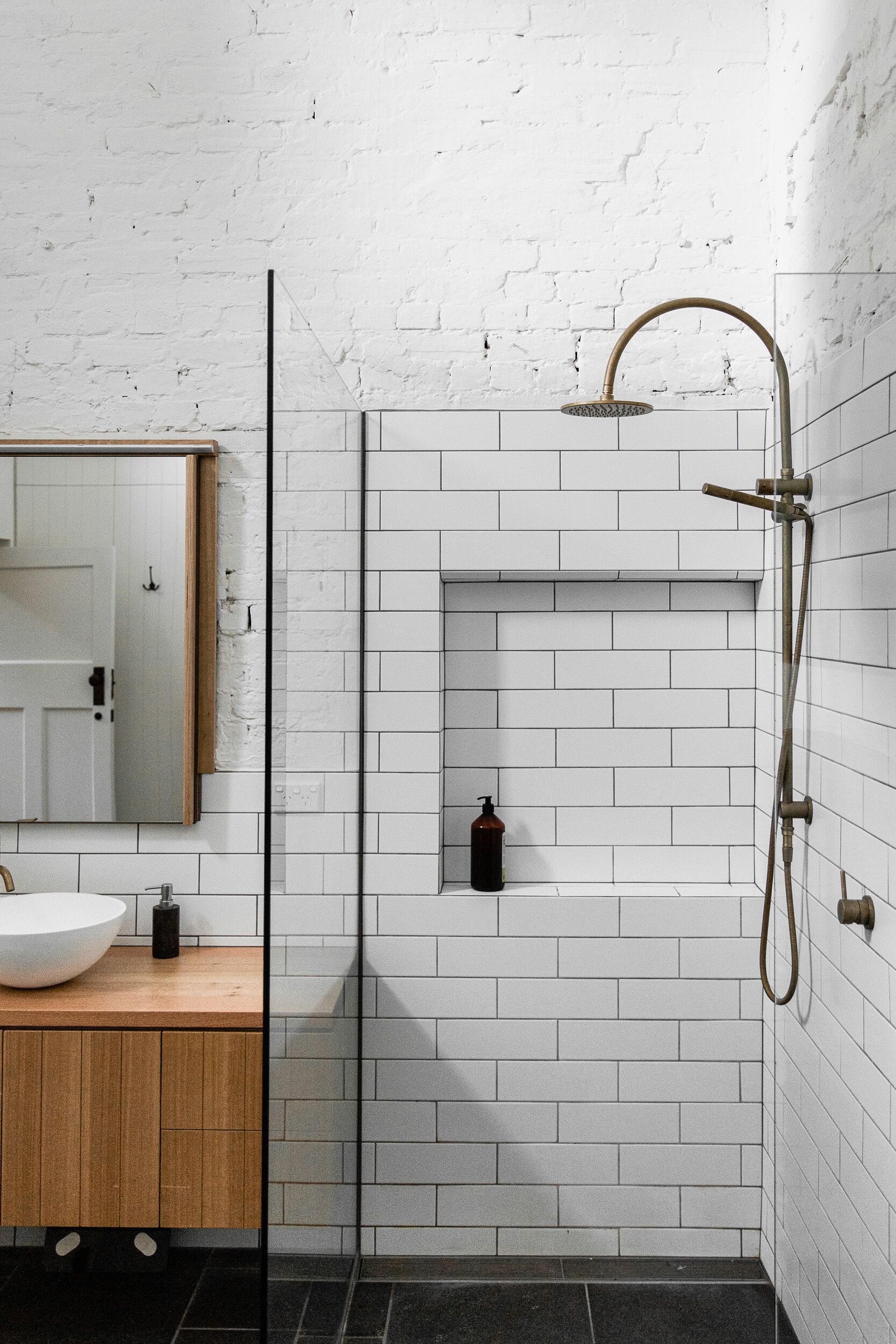 Fusilier Cottage luxury boutique accommodation in Battery Point — image 23