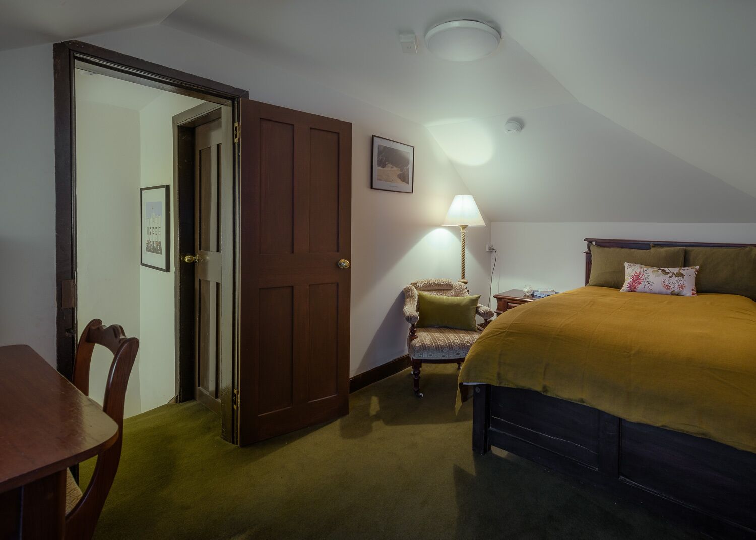Fusilier Cottage luxury boutique accommodation in Battery Point — image 17