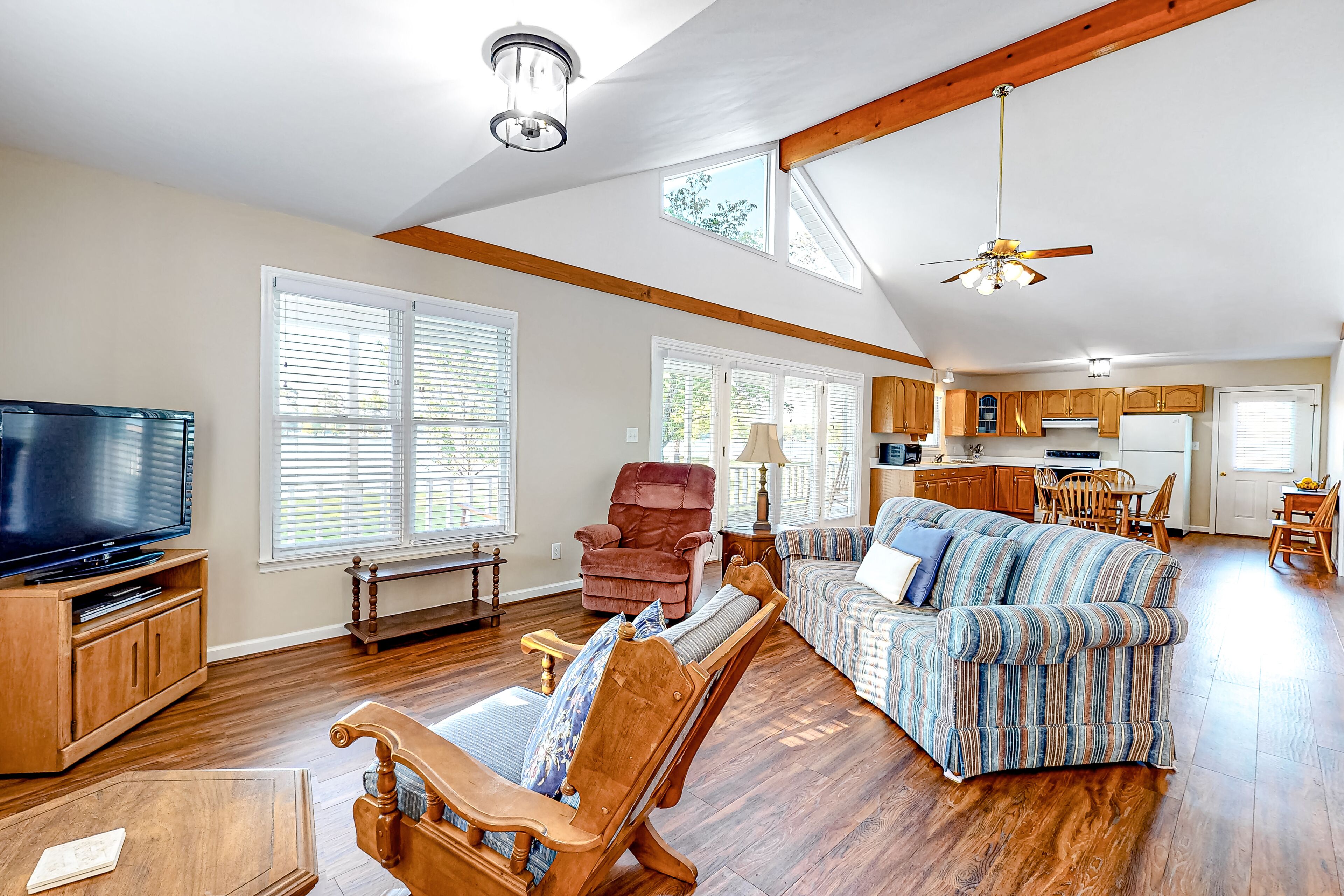 Lakefront Home with Central AC, WiFi, Lake Views, & Private Washer/Dryer