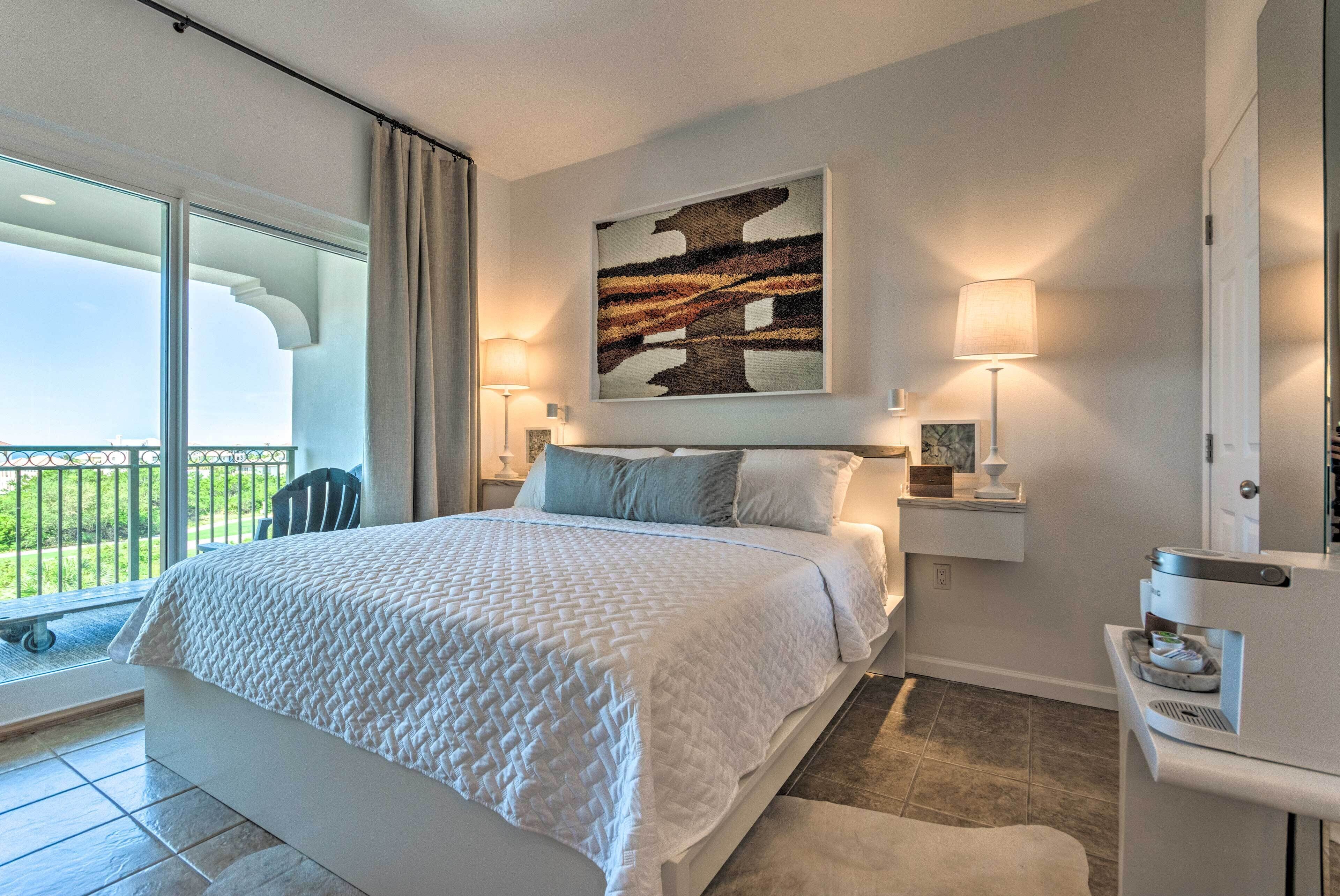 Ocean View Condo Btwn Rosemary & Alys Beach!