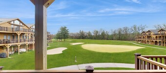 Lovely home overlooking golf course with WiFi, AC, pool, hot tub - near lake