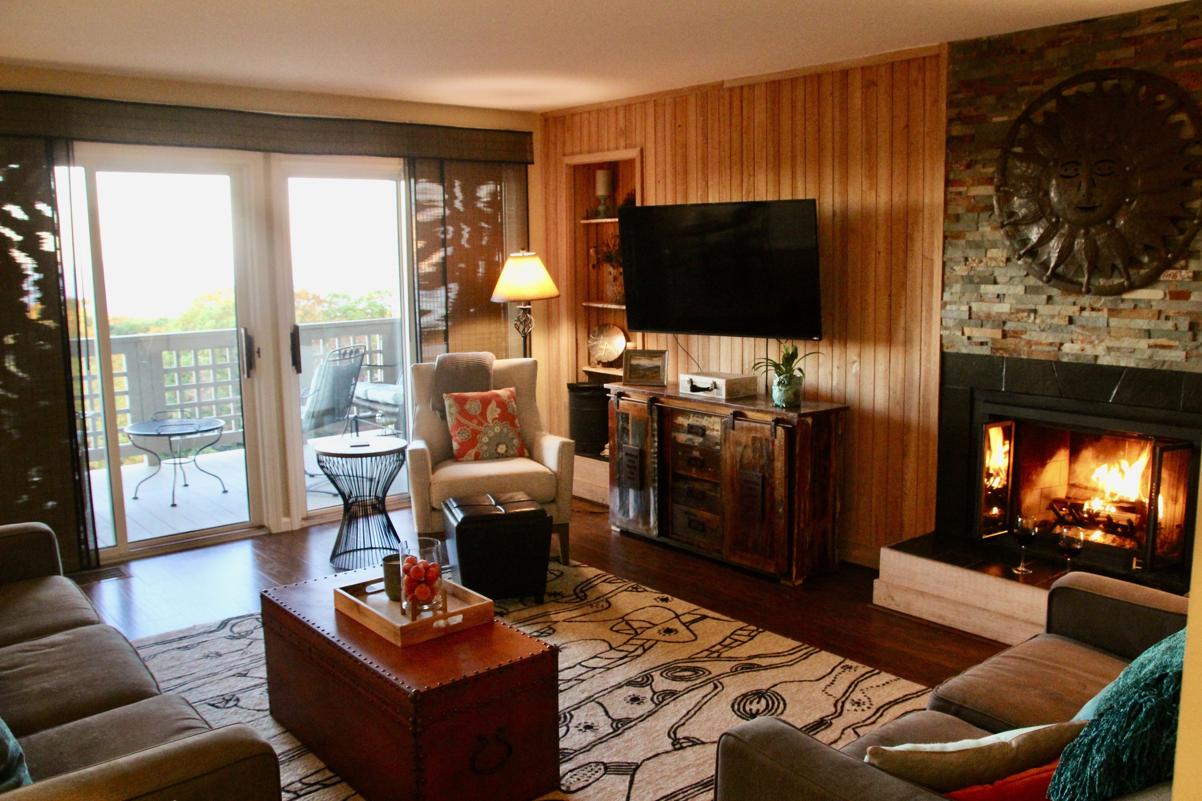 智能電視、壁爐