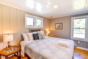 3 quartos, ferros/tábuas de passar roupa, Wi-Fi, roupa de cama