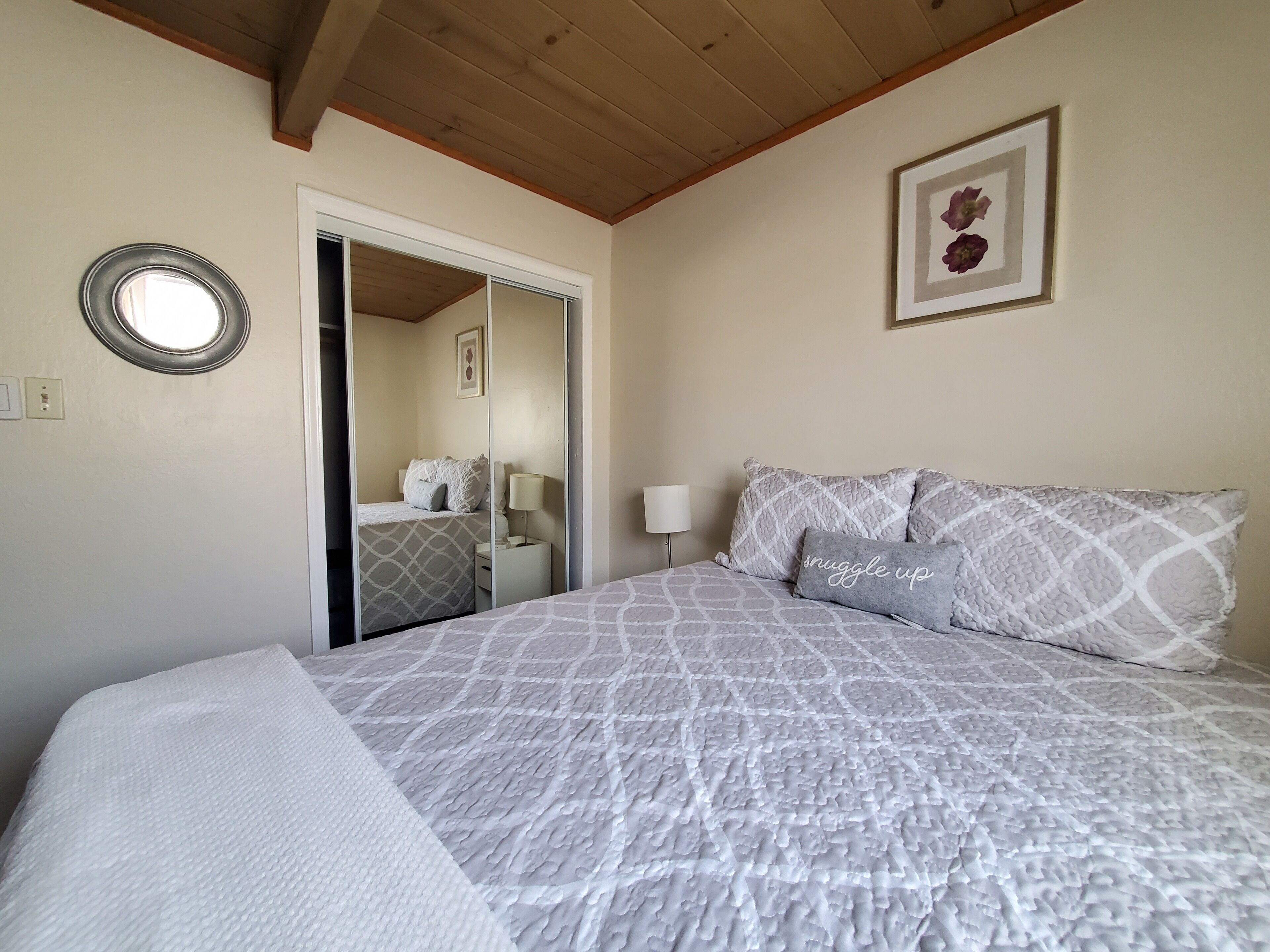 2 間睡房、熨斗/熨衫板、免費 Wi-Fi、床單