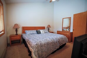 3 habitaciones, tabla de planchar con plancha, cuna de viaje y wifi 