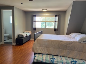 2 camere, ferro/asse da stiro, Wi-Fi gratuito, lenzuola