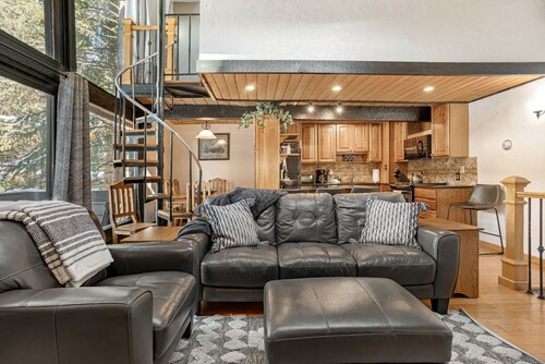 On Gore Creek - 2 Bedroom + Loft - Free Bus Route