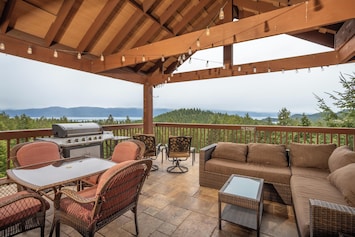 Grill out | Exterior