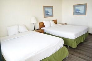 Enkeltrom – deluxe, 2 queensize-senger | Skrivebord, ekstrasenger (mot et tillegg), wi-fi (inkludert) og sengetøy