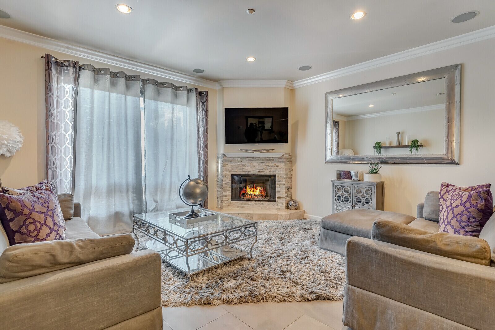 Modern 4BR/4B With Views of Harbor and Downtown