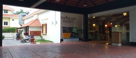 Entrada de la propiedad