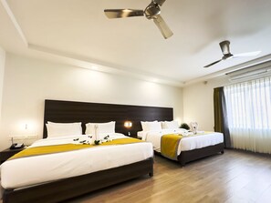 Chambre luxueuse | Lit avec matelas en mousse à mémoire, ameublement unique