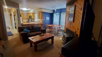 Condo (ChileDrop 2 - Walk to lift – Sleeps) | Living room | TV, fireplace, DVD player