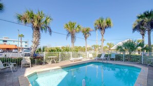 House, 3 Bedrooms | Pool | Outdoor pool