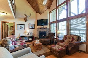 Casa (Sooner Settle Lodge - Incredible desi) | Esterni