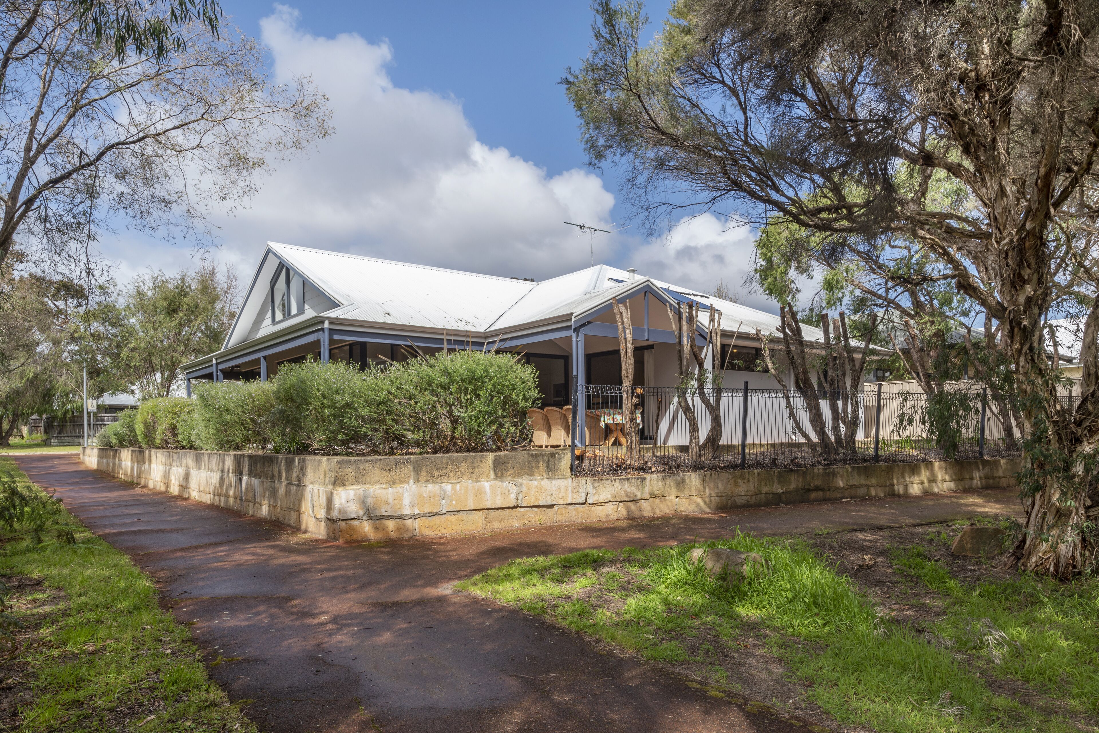 Casa on Bridges (STRA6281YWGWS8F7) — image 2