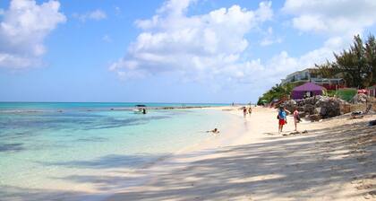 Lynden's Western Gated