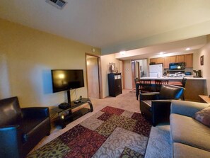 Condo (Serenity Ridge - POOLS - Great Balcon) | Living room | DVD player